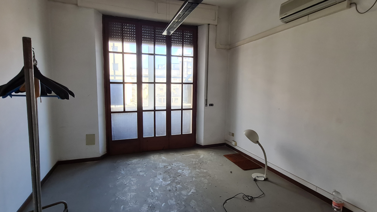 Edificio Direzionale - Image 27