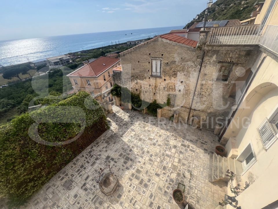 Villa - Image 37