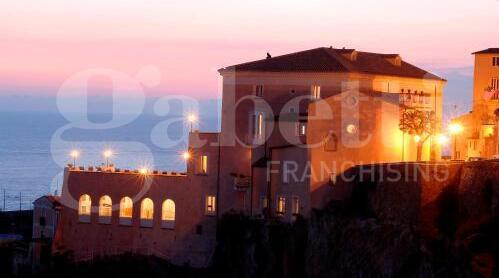 Villa - Image 4