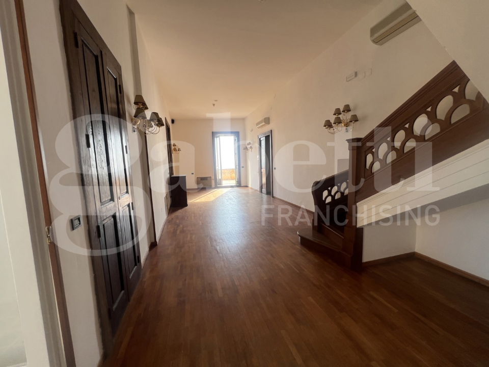 Villa - Image 31