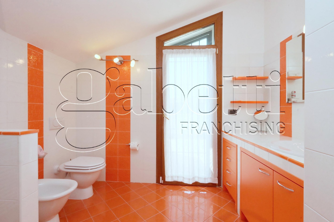 Villa - Image 31