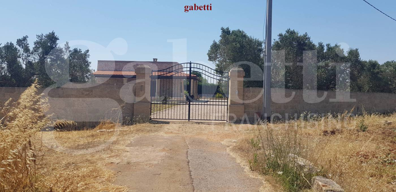 Villa - Image 1