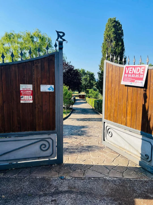 Villa - Image 3