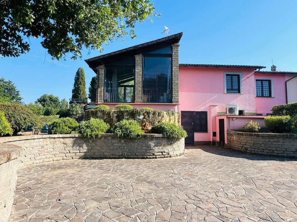 Villa - Image 4