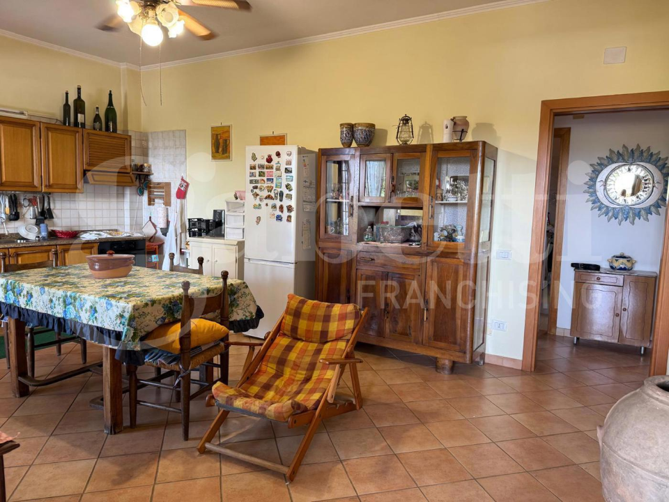 Villa - Image 4