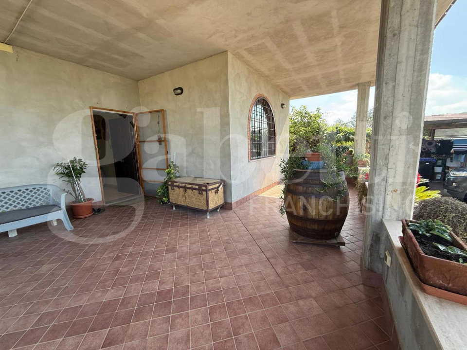 Villa - Image 3