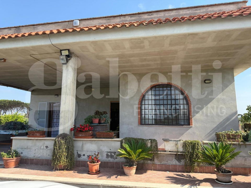 Villa - Image 11