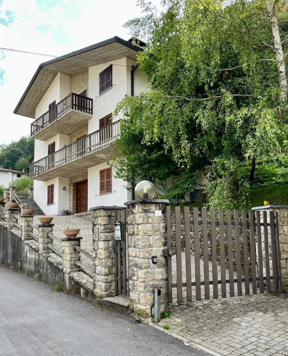 Villa - Image 1