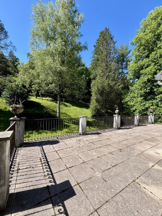 Villa - Image 31