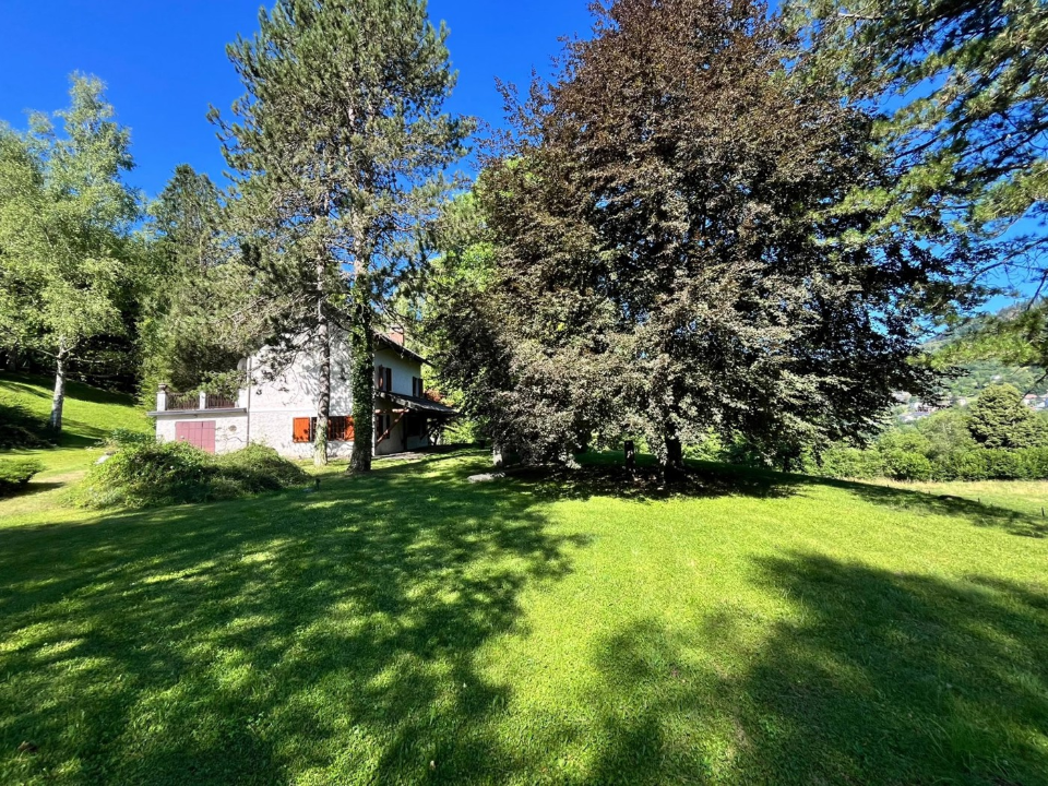 Villa - Image 1