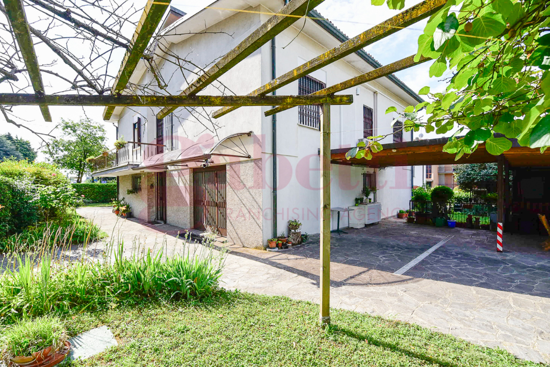 Villa - Image 9