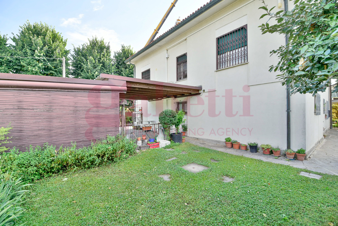 Villa - Image 10
