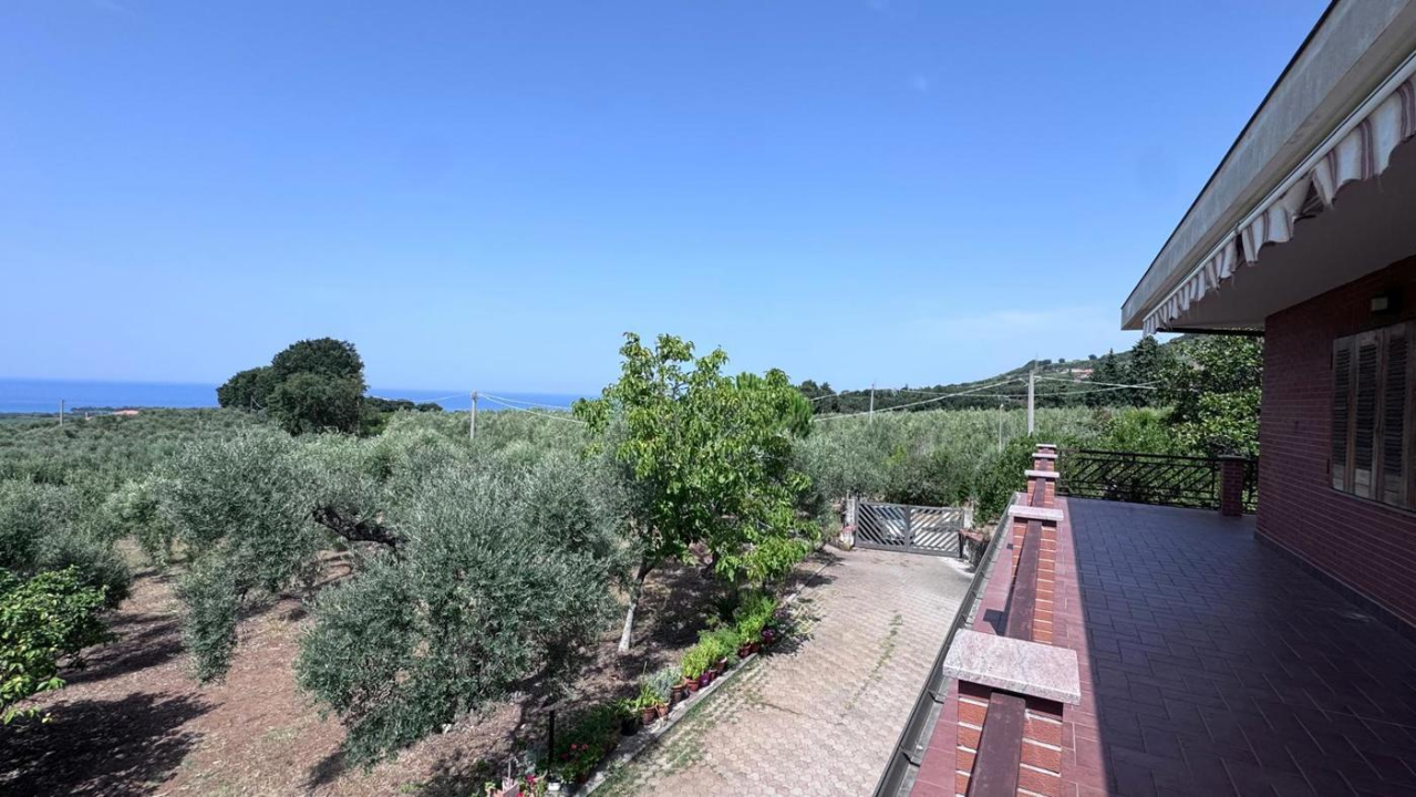 Villa - Image 20