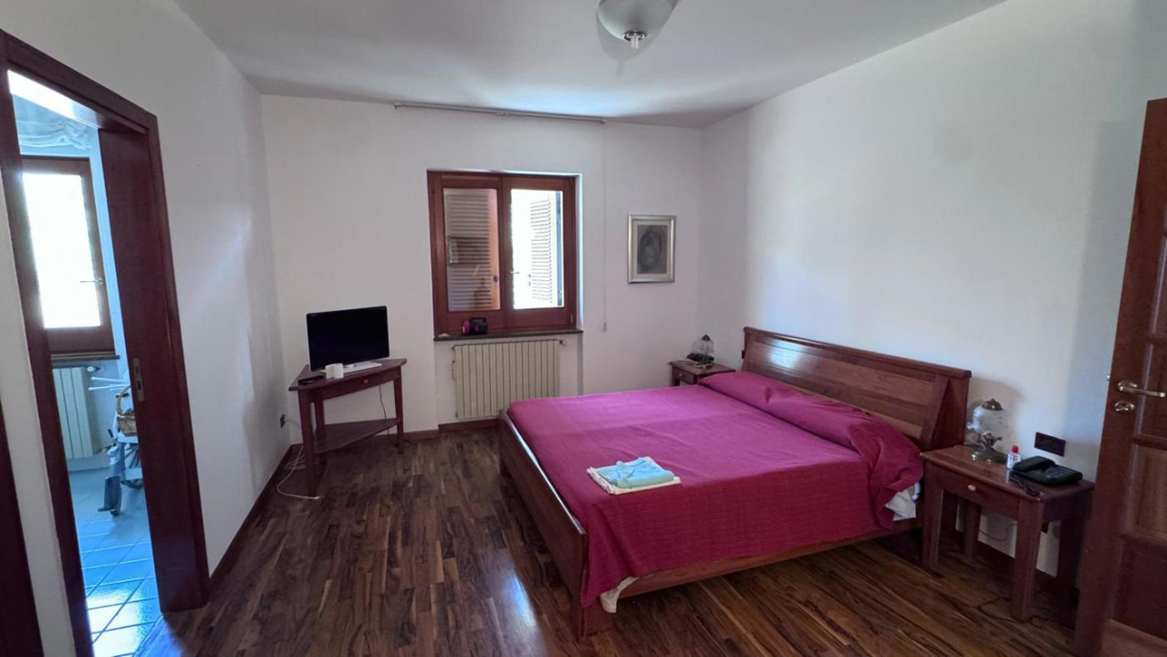 Villa - Image 32