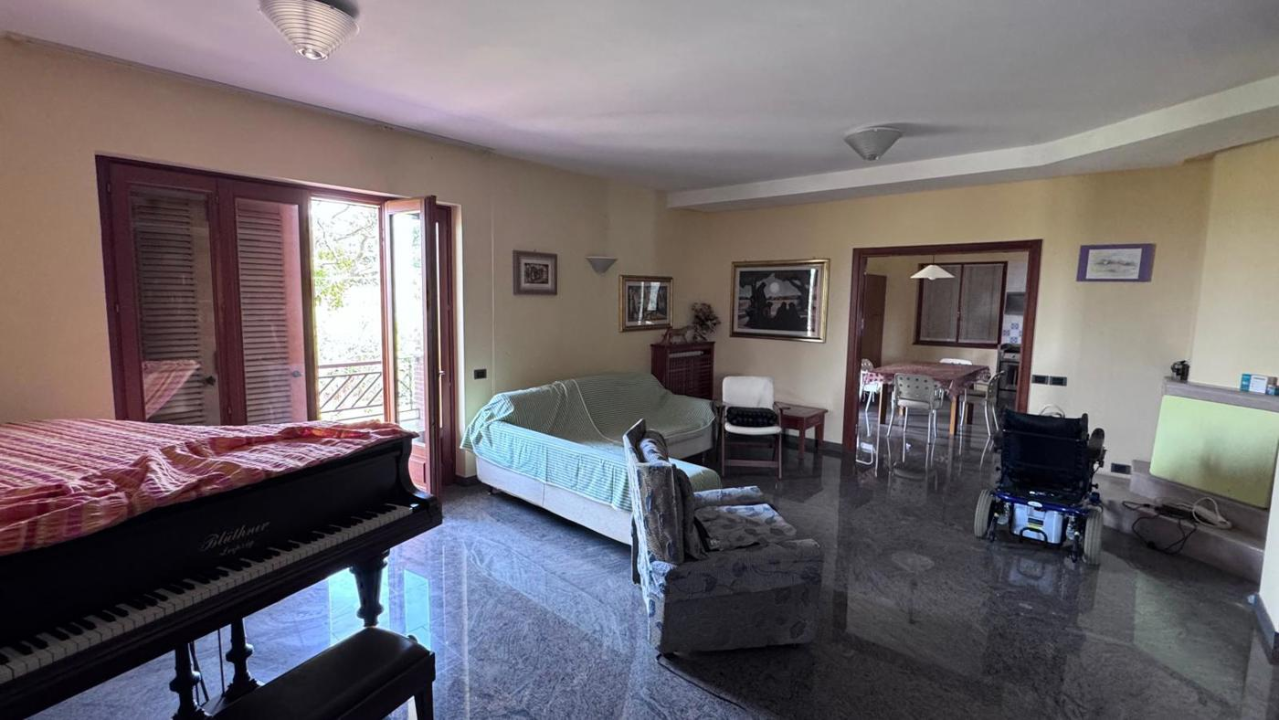 Villa - Image 6