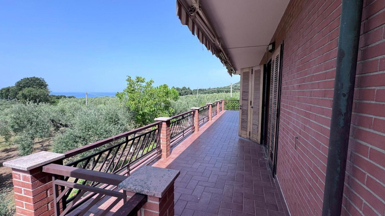 Villa - Image 17