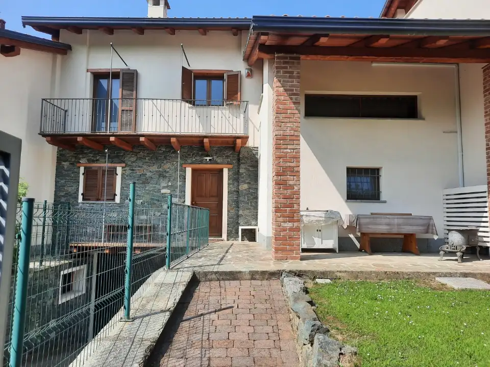Villa - Image 1