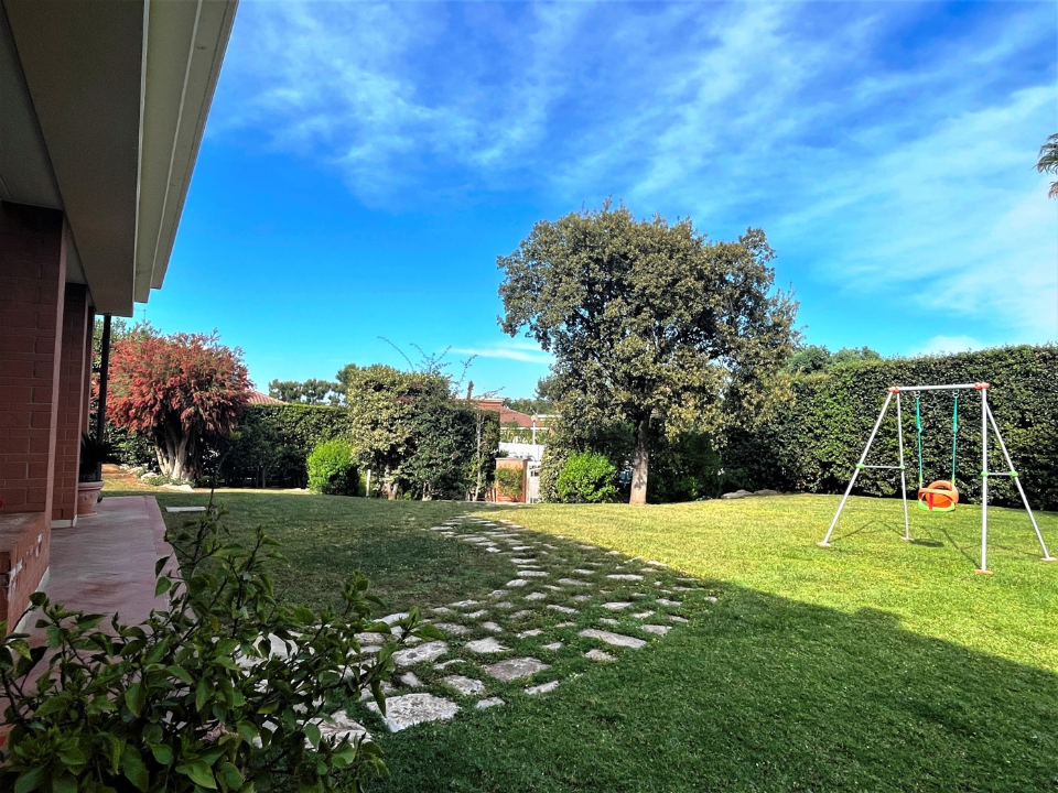 Villa - Image 7