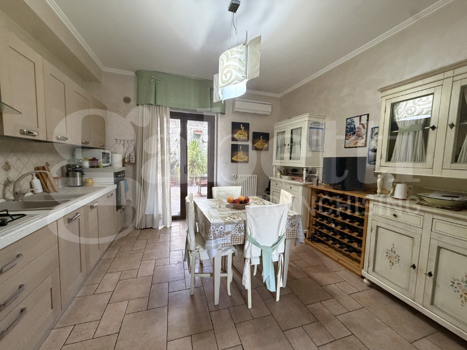 Villa - Image 5