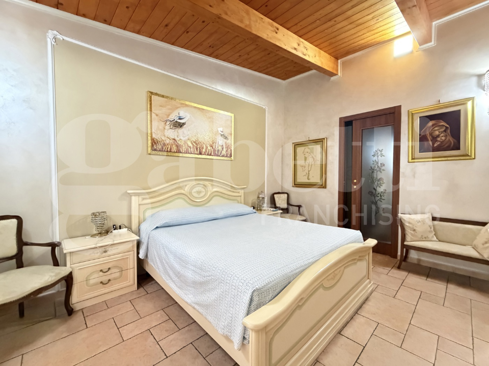 Villa - Image 35