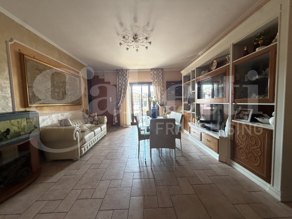 Villa - Image 3