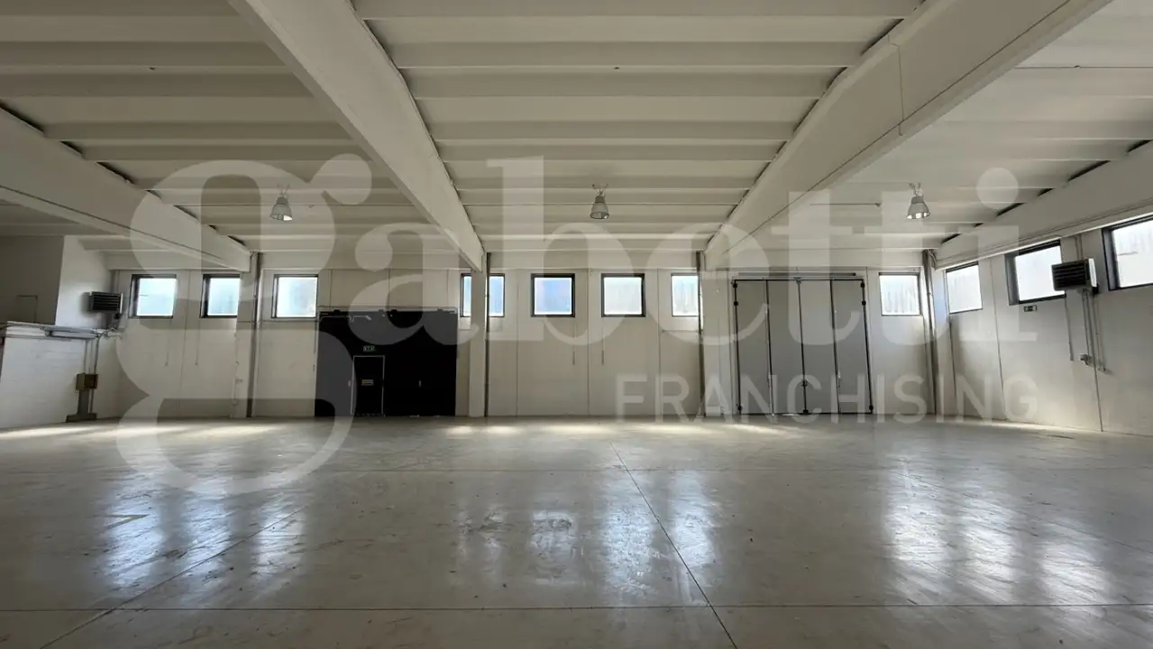 Capannone - Image 11