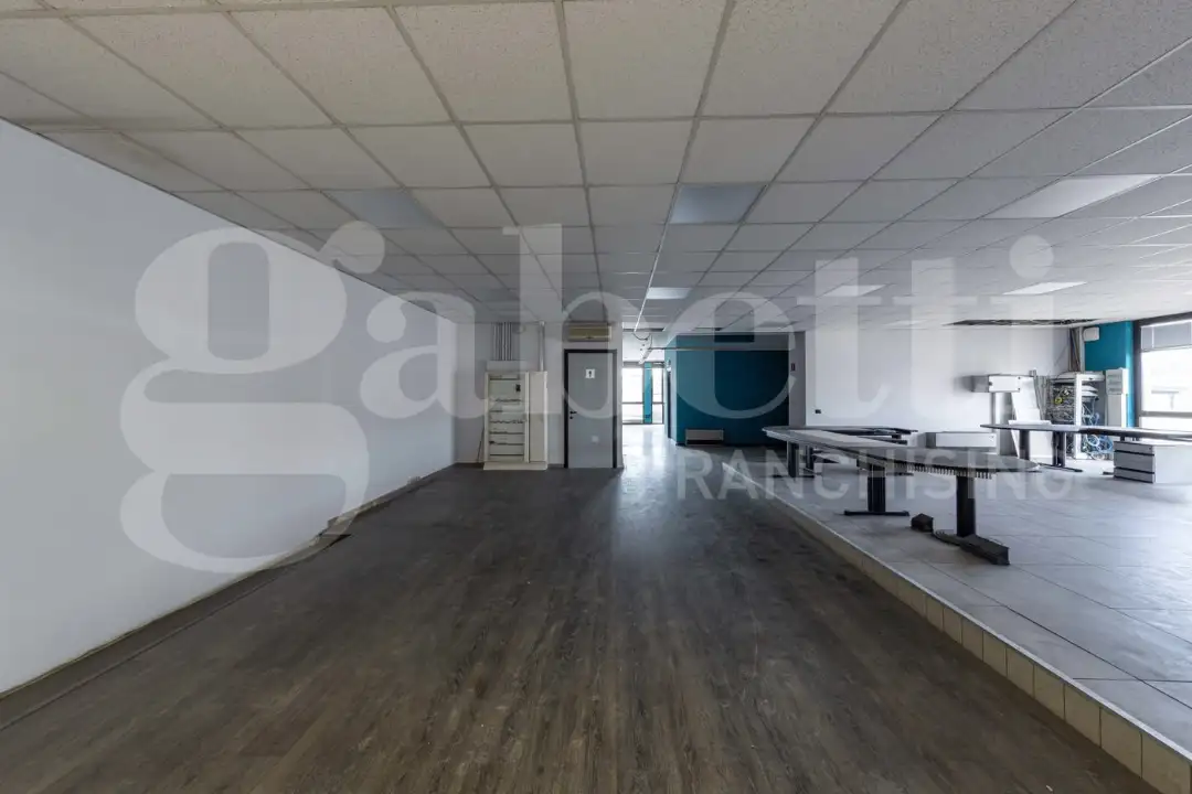 Capannone - Image 14