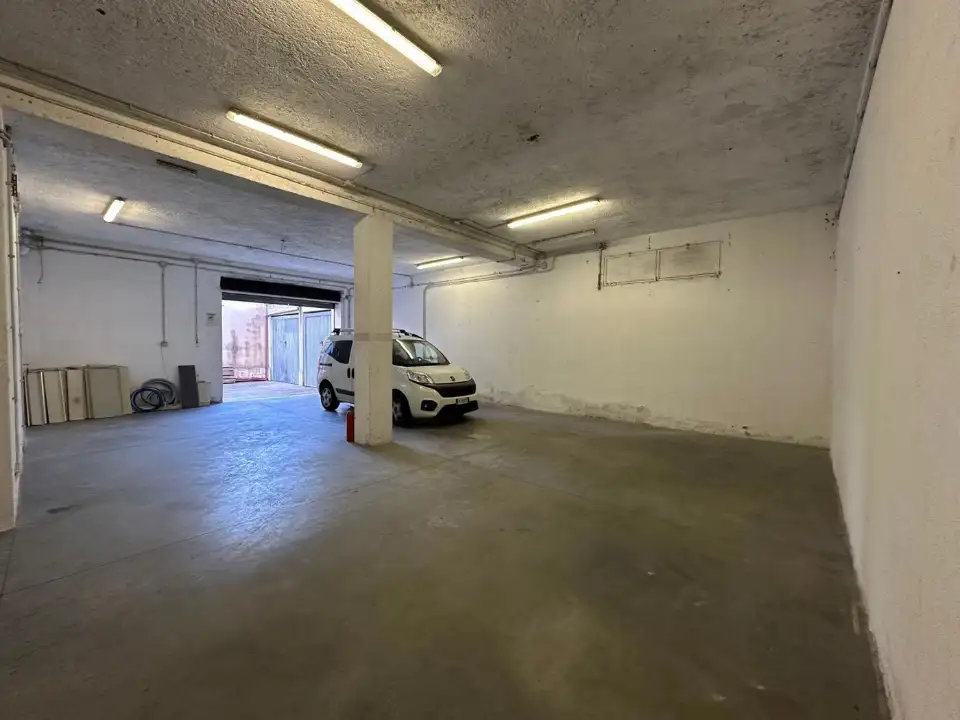 Magazzino - Image 12