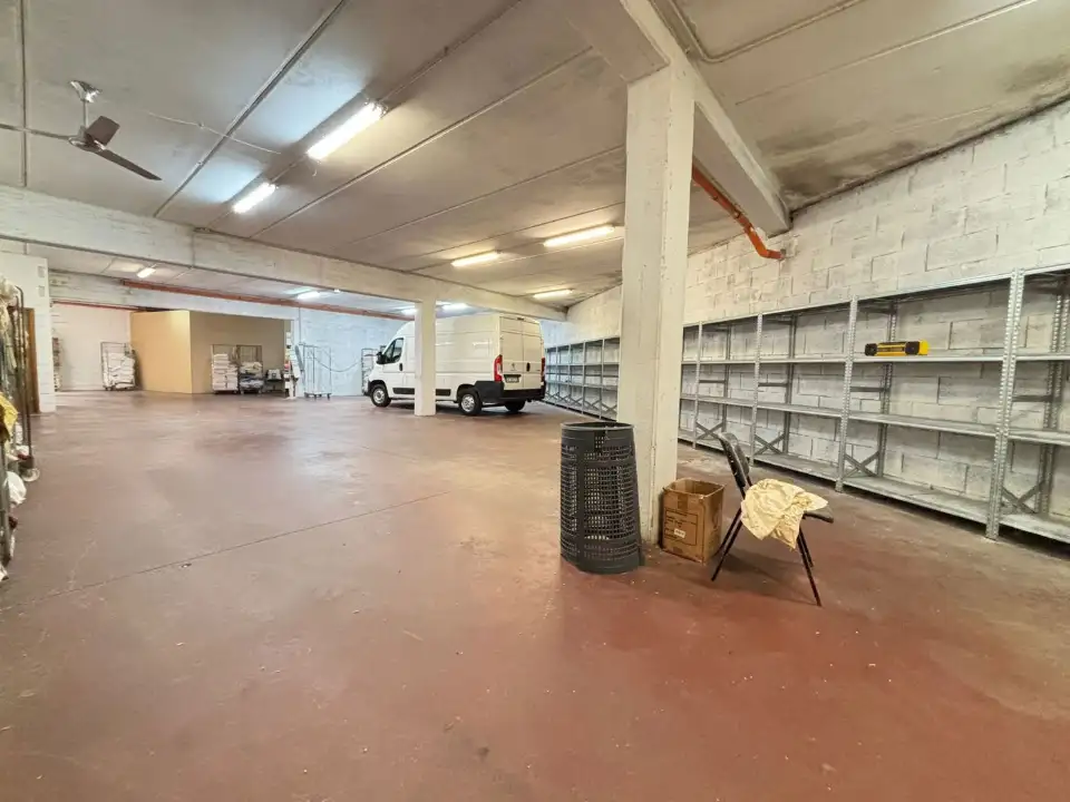 Magazzino - Image 12