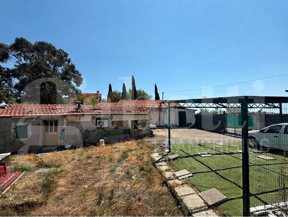 Villa - Image 1