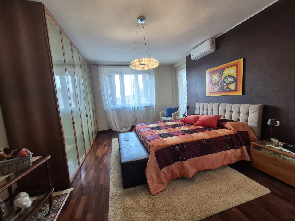 Villa - Image 33