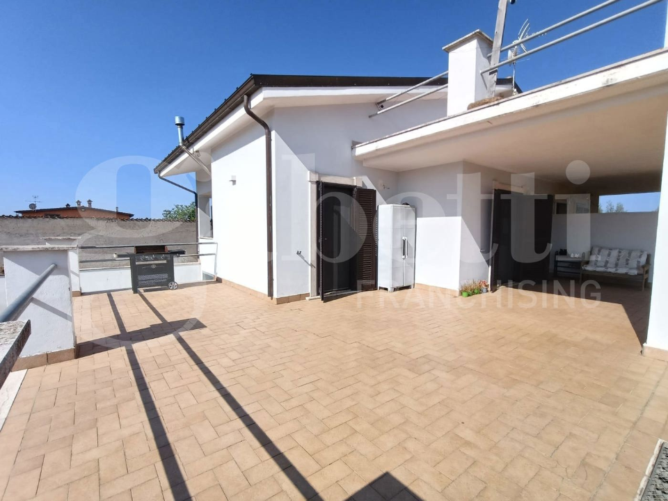 Villa - Image 7