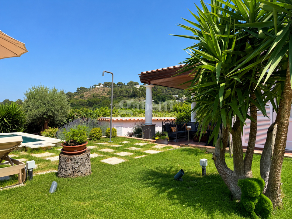 Villa - Image 31