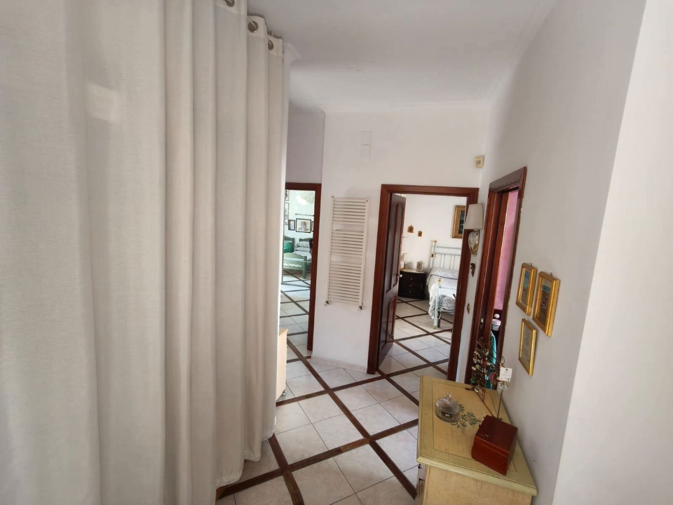 Villa - Image 13