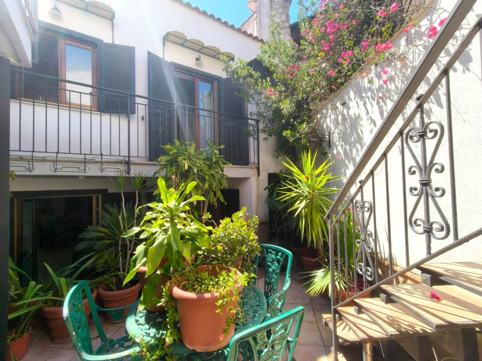 Villa - Image 3