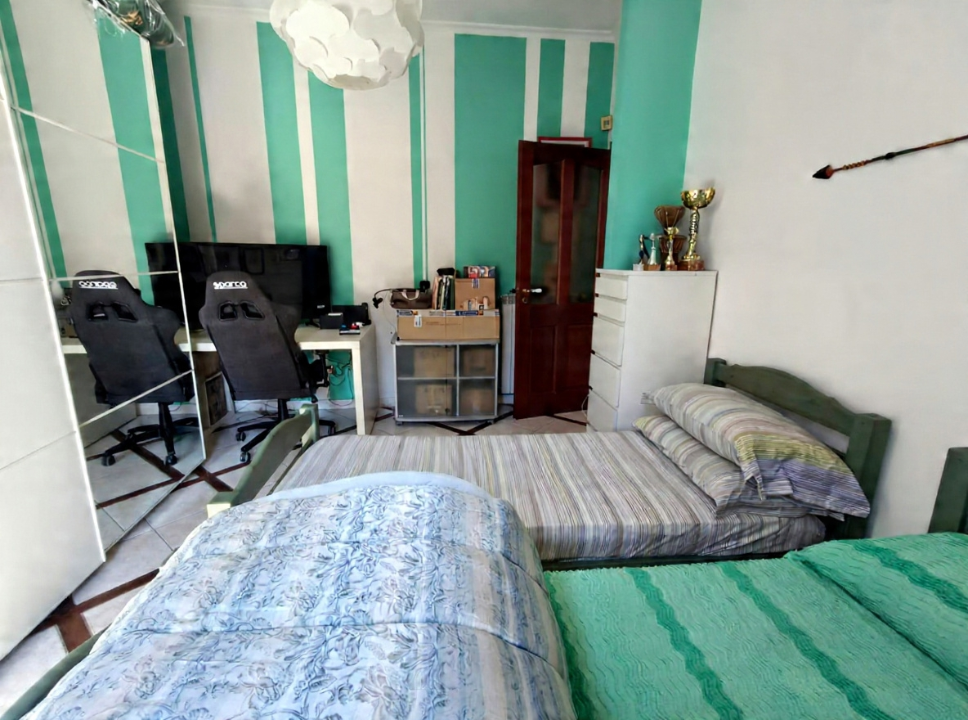 Villa - Image 2
