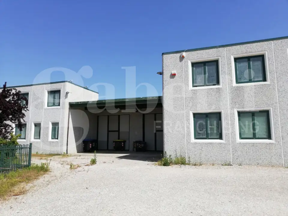 Capannone - Image 25