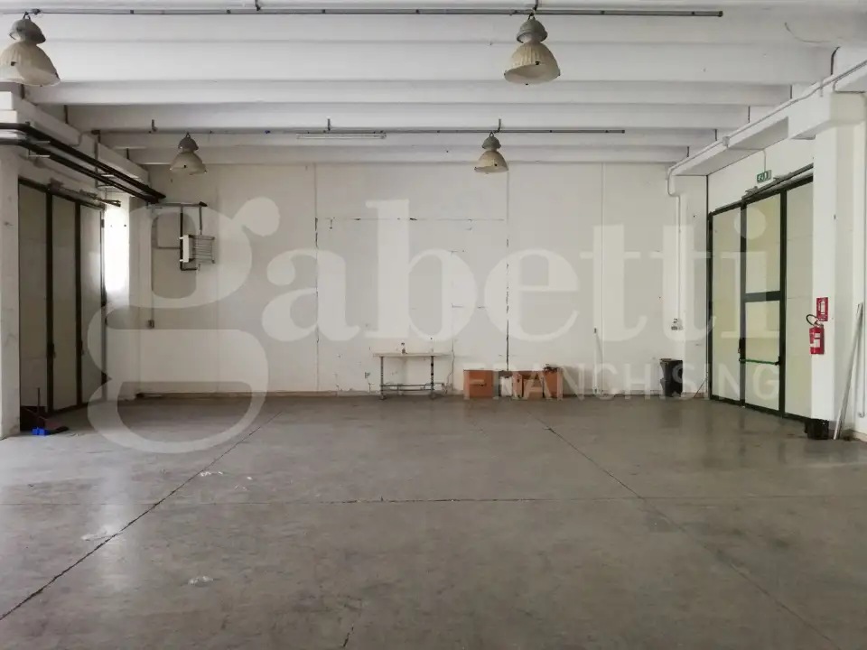 Capannone - Image 17