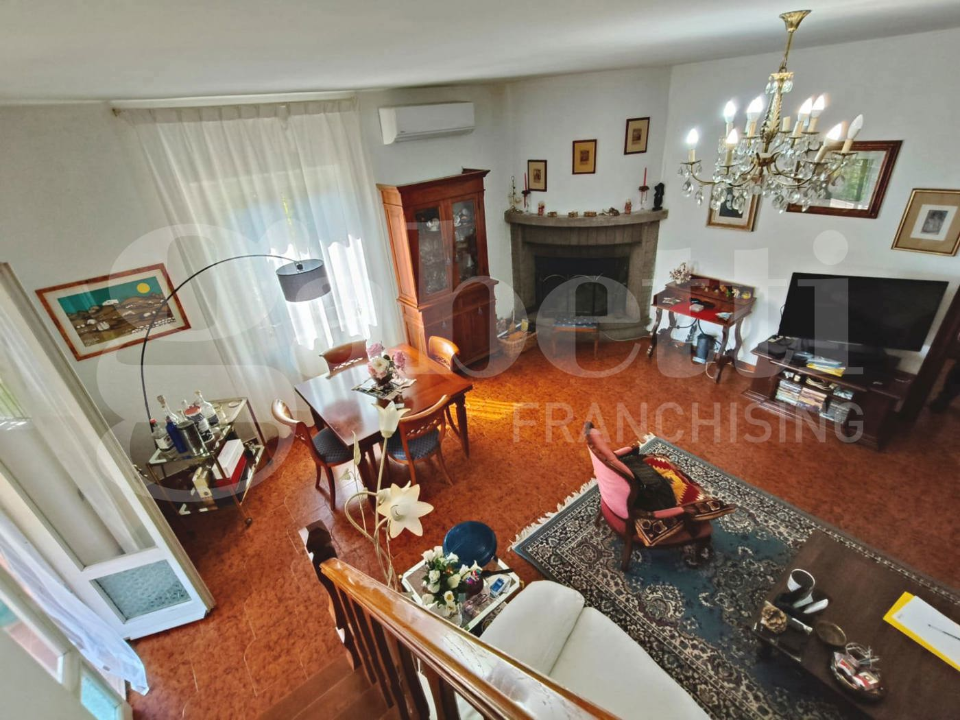 Villa - Image 10