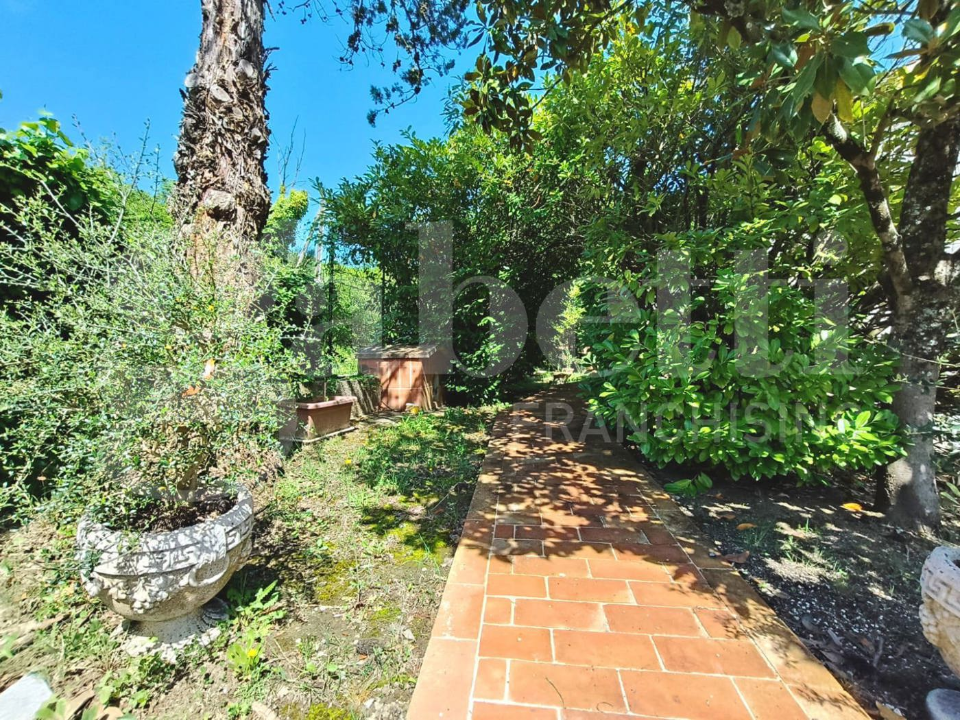 Villa - Image 3