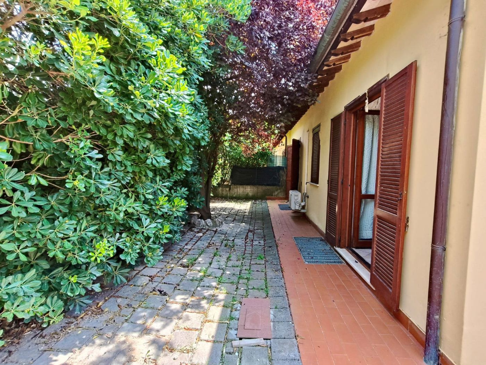 Villa - Image 4