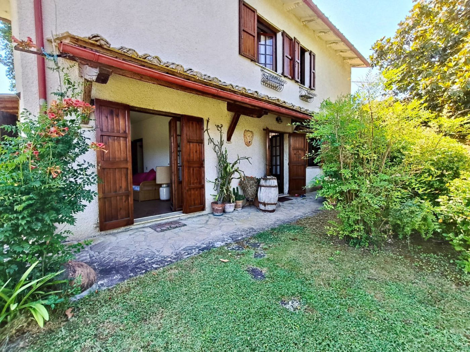 Villa - Image 3