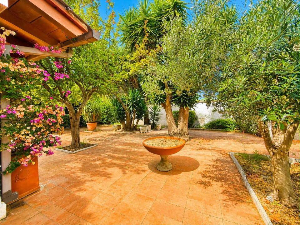 Villa - Image 3