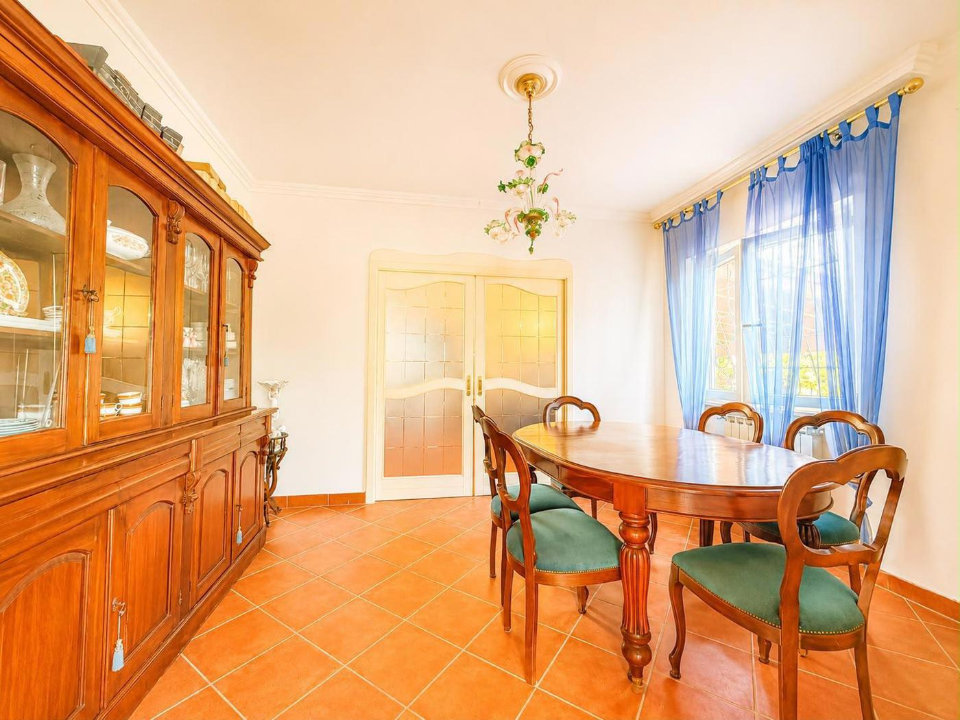 Villa - Image 7
