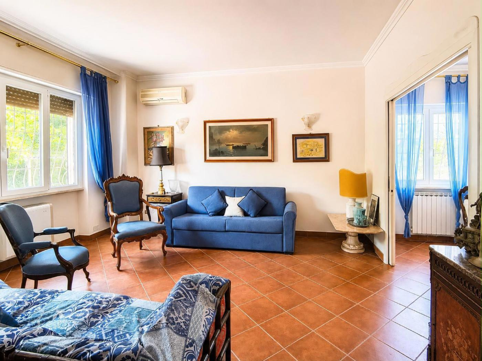 Villa - Image 8