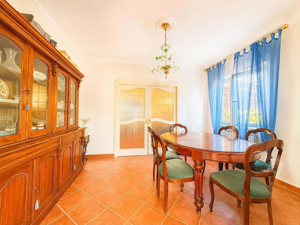 Villa - Image 5