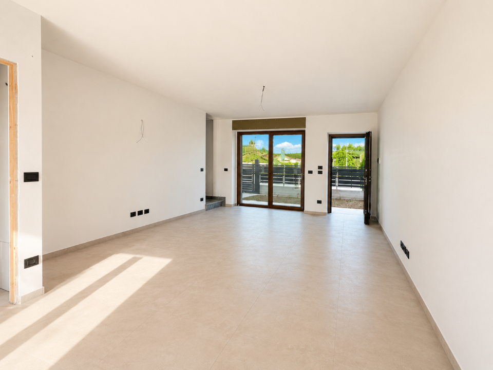 Villa - Image 1