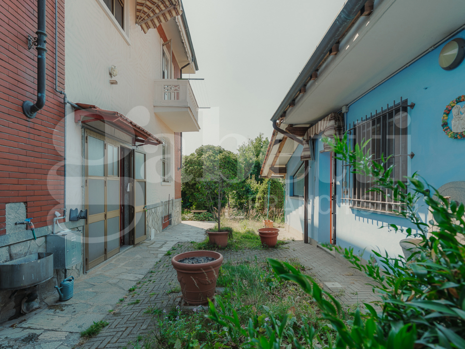 Villa - Image 13