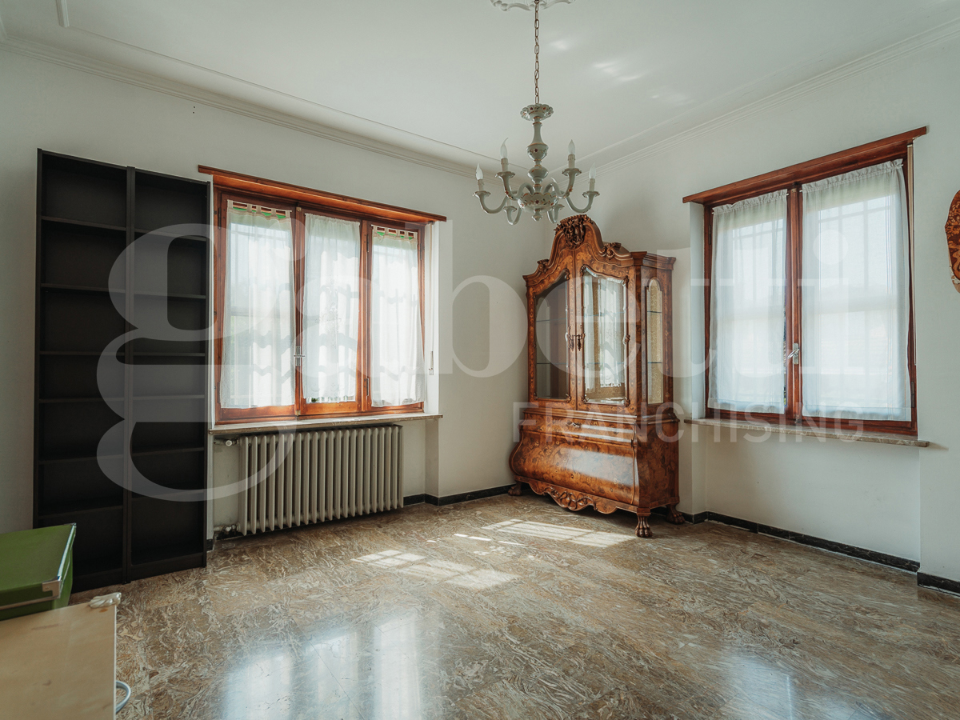 Villa - Image 16