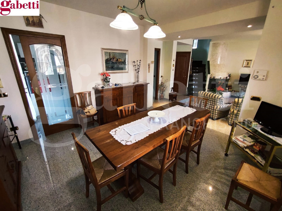 Villa - Image 7
